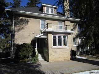 6 Angeline St S, House detached with 4 bedrooms, 2 bathrooms and 4 parking in Kawartha Lakes ON | Image 3