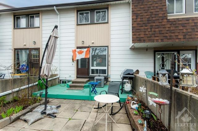 g - 52 Sumac Street, Townhouse with 3 bedrooms, 2 bathrooms and 1 parking in Ottawa ON | Image 25