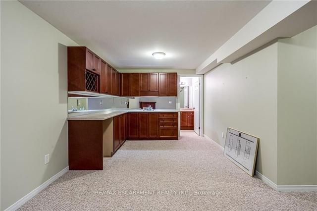 13 Appalachian Tr, Condo with 3 bedrooms, 4 bathrooms and 4 parking in Hamilton ON | Image 27
