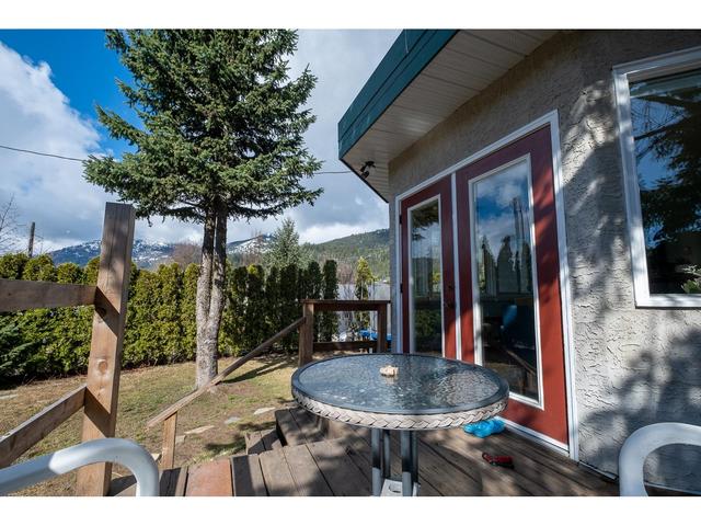 2111 Second Avenue, House detached with 3 bedrooms, 2 bathrooms and null parking in Rossland BC | Image 28