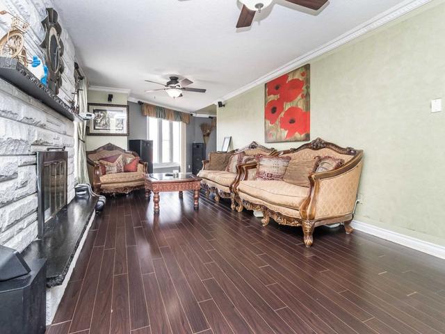 6 Butlers Crt, House detached with 5 bedrooms, 4 bathrooms and 9 parking in Brampton ON | Image 3