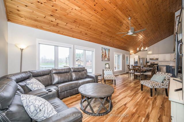 61041 Regional Rd 27, House detached with 4 bedrooms, 3 bathrooms and 12 parking in Wainfleet ON | Image 38