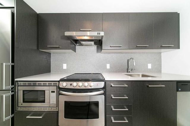 1005 - 87 Peter St, Condo with 1 bedrooms, 1 bathrooms and 0 parking in Toronto ON | Image 4
