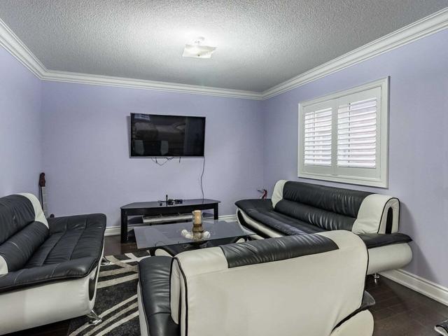 8 Orangeblossom Tr, House detached with 4 bedrooms, 6 bathrooms and 6 parking in Brampton ON | Image 14