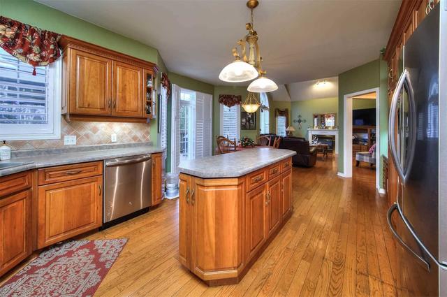 6 Woodmans Crt, House detached with 4 bedrooms, 4 bathrooms and 6 parking in Kitchener ON | Image 14