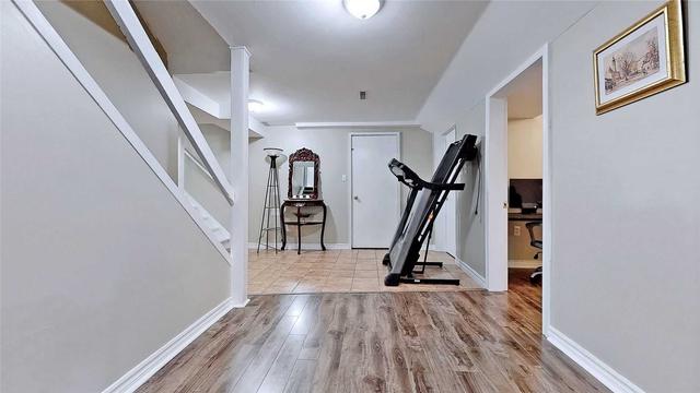 1043 Bradbury Chse, House detached with 4 bedrooms, 4 bathrooms and 8 parking in Mississauga ON | Image 21