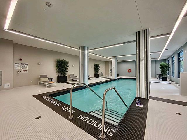 402 - 25 Fontenay Crt, Condo with 2 bedrooms, 2 bathrooms and 1 parking in Toronto ON | Image 9