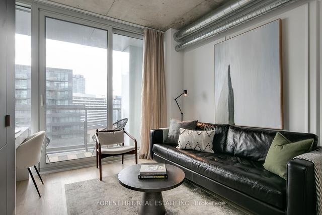 807 - 170 Bayview Ave, Condo with 1 bedrooms, 1 bathrooms and 0 parking in Toronto ON | Image 3