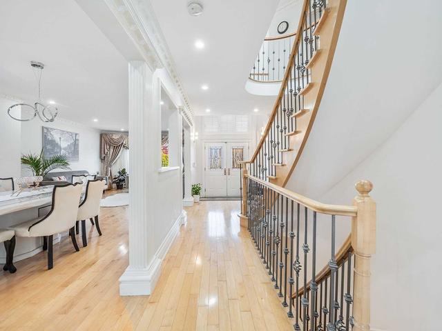 72 Westbourne Ave, House detached with 4 bedrooms, 5 bathrooms and 6 parking in Toronto ON | Image 34