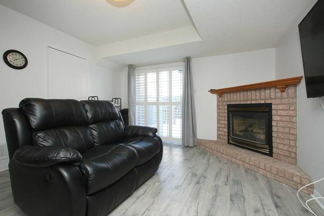 5 - 53 Aspen Park Way, Townhouse with 3 bedrooms, 3 bathrooms and 2 parking in Whitby ON | Image 13