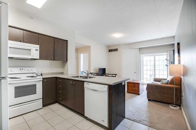 210 - 1083 Gordon St, Condo with 3 bedrooms, 2 bathrooms and 1 parking in Guelph ON | Image 11
