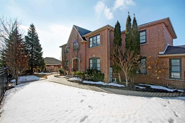 85 Robertson Clse, House detached with 4 bedrooms, 3 bathrooms and 6 parking in Vaughan ON | Image 15