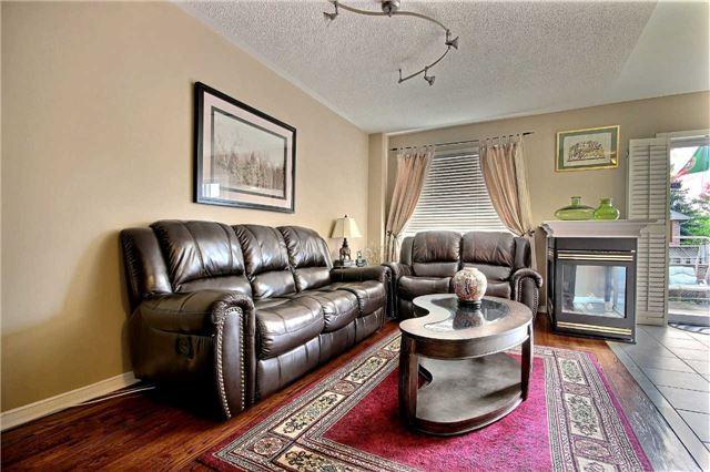 3866 Foxborough Tr, House semidetached with 3 bedrooms, 4 bathrooms and 2 parking in Mississauga ON | Image 4