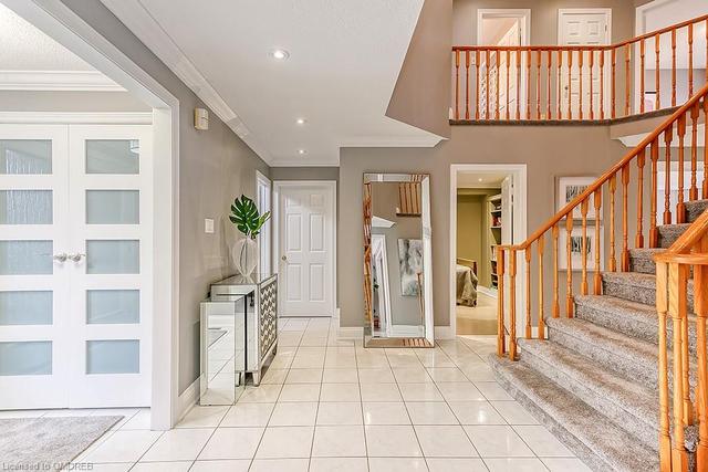 1408 Fieldcrest Lane, House detached with 5 bedrooms, 3 bathrooms and 4 parking in Oakville ON | Image 4