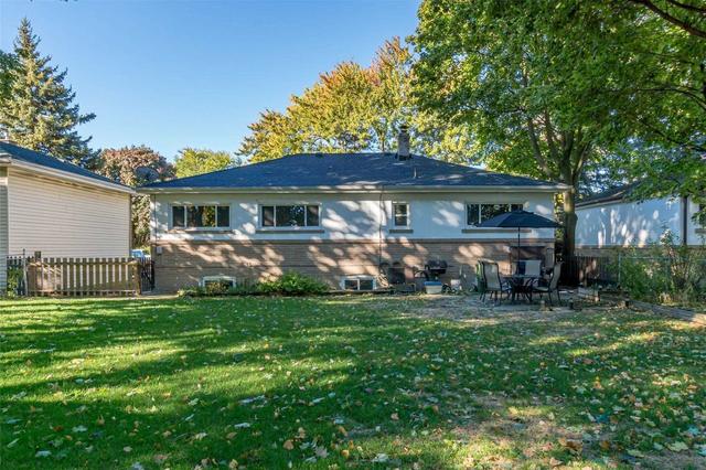144 Earlton Rd, House detached with 3 bedrooms, 1 bathrooms and 2 parking in Toronto ON | Image 7