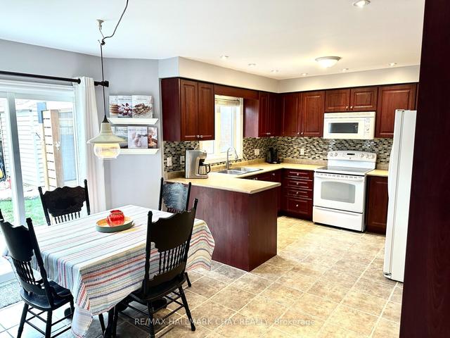 1356 Perniegie Cres, House detached with 4 bedrooms, 3 bathrooms and 6 parking in Innisfil ON | Image 10