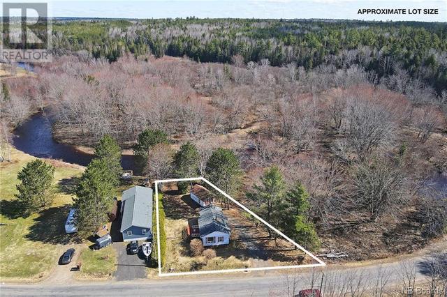 440 Bridge Street, House detached with 2 bedrooms, 1 bathrooms and null parking in Minto NB | Image 3