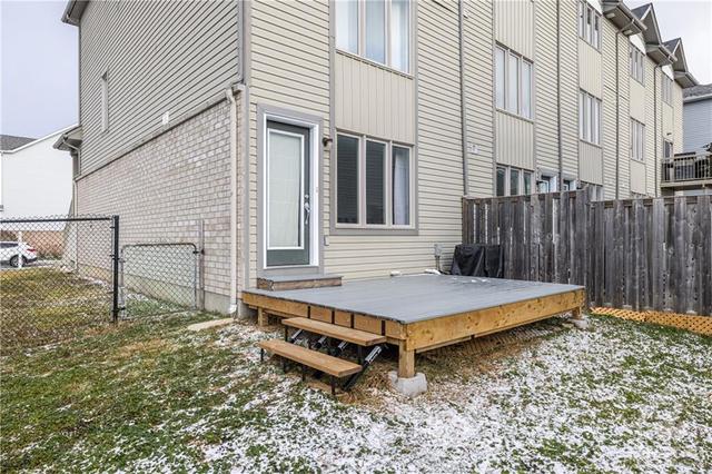 935 Eastboro Avenue, Townhouse with 2 bedrooms, 2 bathrooms and 3 parking in Ottawa ON | Image 27