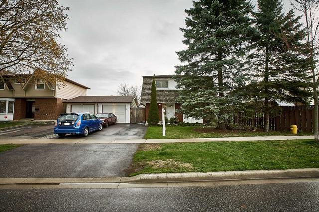 313 Lupin Dr, House detached with 4 bedrooms, 2 bathrooms and 5 parking in Whitby ON | Image 12