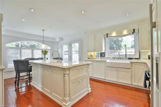 2009 Highridge Court, House detached with 4 bedrooms, 2 bathrooms and 7 parking in Oakville ON | Image 17