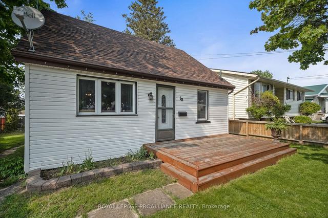 68 Crown St, House detached with 2 bedrooms, 1 bathrooms and 4 parking in Quinte West ON | Image 38