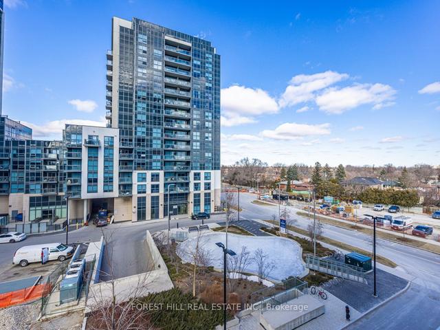 401 - 10 Meadowglen Pl, Condo with 3 bedrooms, 2 bathrooms and 1 parking in Toronto ON | Image 16