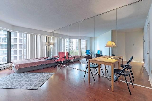 1105 - 65 Harbour Sq, Condo with 1 bedrooms, 1 bathrooms and 1 parking in Toronto ON | Image 40