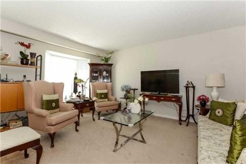 6 Gypsy Roseway, Townhouse with 3 bedrooms, 3 bathrooms and 1 parking in Toronto ON | Image 2