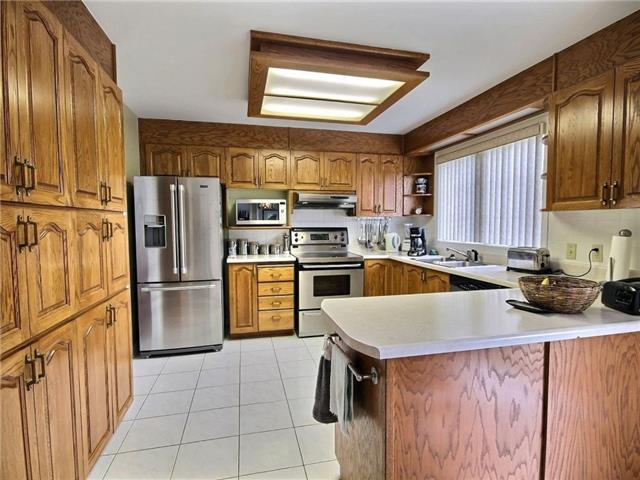 61 Hyannis Ave, House detached with 4 bedrooms, 4 bathrooms and 6 parking in Ottawa ON | Image 5
