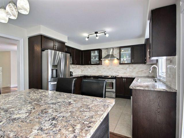 8414 Elderberry Dr, House detached with 3 bedrooms, 3 bathrooms and 2 parking in Niagara Falls ON | Image 4