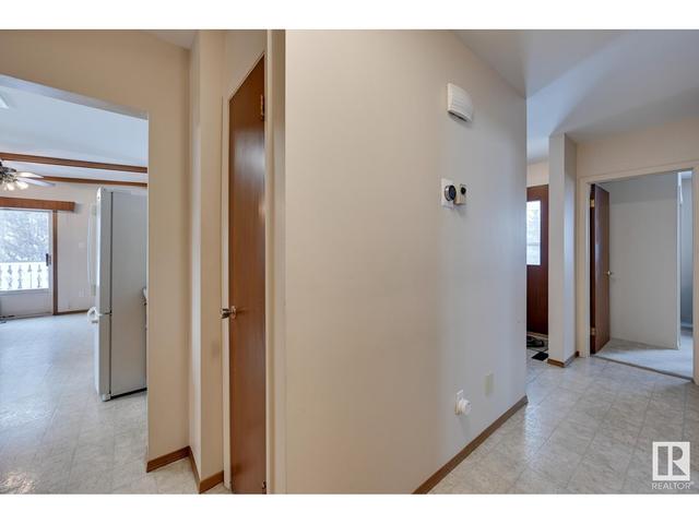 6108 142 Av Nw, House detached with 4 bedrooms, 2 bathrooms and null parking in Edmonton AB | Image 22