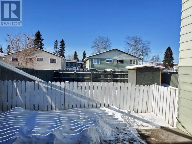 2109 Quince Street, House attached with 3 bedrooms, 2 bathrooms and null parking in Prince George BC | Image 12