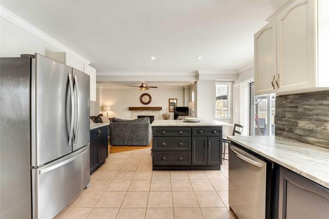 60 Kingsridge Rd, House detached with 4 bedrooms, 3 bathrooms and 6 parking in Barrie ON | Image 4
