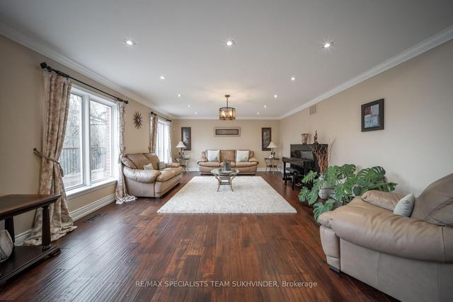21 Southridge Tr, House detached with 5 bedrooms, 4 bathrooms and 10 parking in Caledon ON | Image 37