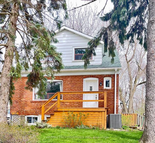 117 Eastville Ave, House detached with 3 bedrooms, 3 bathrooms and 4 parking in Toronto ON | Image 34