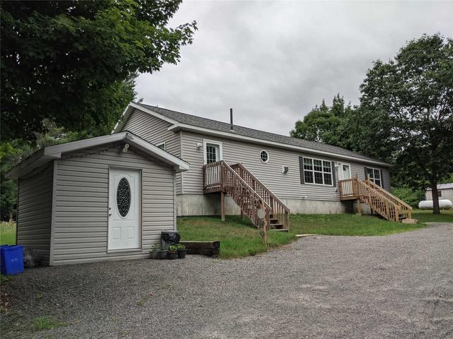 1072 Baseline Rd, House detached with 3 bedrooms, 2 bathrooms and 8 parking in Gravenhurst ON | Card Image