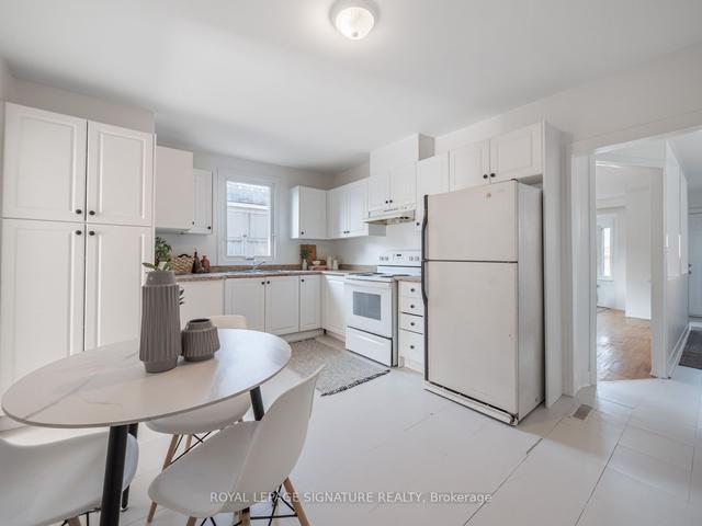 323 Gilbert Ave, House detached with 3 bedrooms, 1 bathrooms and 3 parking in Toronto ON | Image 7