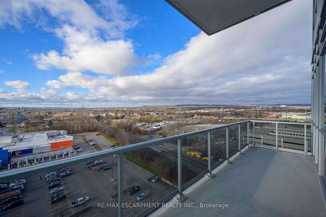 1208 - 2081 Fairview St, Condo with 2 bedrooms, 2 bathrooms and 1 parking in Burlington ON | Image 6