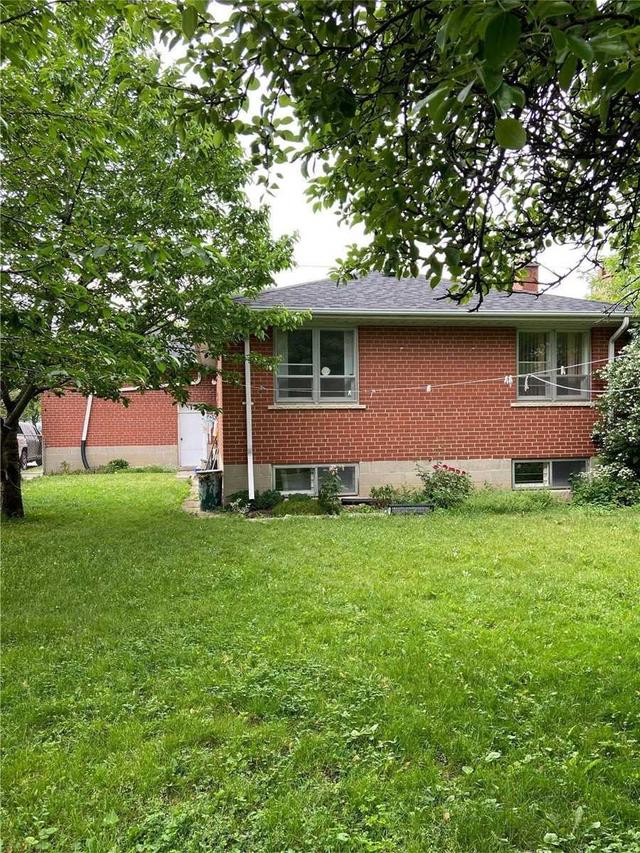 79 Patricia Ave, House detached with 3 bedrooms, 2 bathrooms and 4 parking in Toronto ON | Image 20