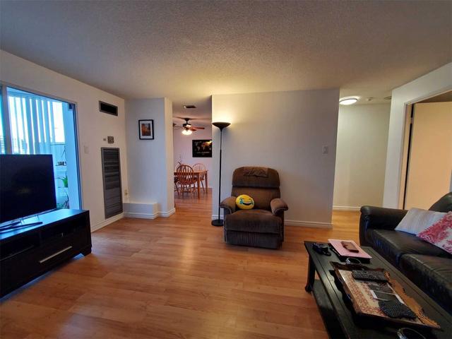 112 - 115 Hillcrest Ave, Condo with 2 bedrooms, 2 bathrooms and 1 parking in Mississauga ON | Image 21