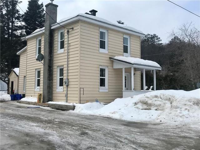 73 Inglis Street, House detached with 3 bedrooms, 2 bathrooms and 4 parking in Madawaska Valley ON | Image 8