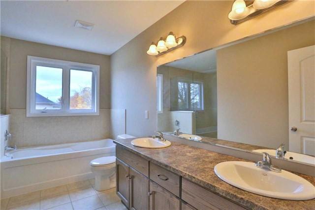 79 Elmbank Tr, House detached with 3 bedrooms, 4 bathrooms and 2 parking in Kitchener ON | Image 8