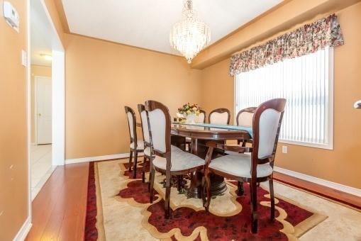 104 Sunny Meadow Blvd, House detached with 4 bedrooms, 4 bathrooms and 4 parking in Brampton ON | Image 4