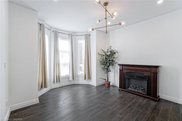 124 West Avenue N, House detached with 3 bedrooms, 2 bathrooms and 2 parking in Hamilton ON | Image 5