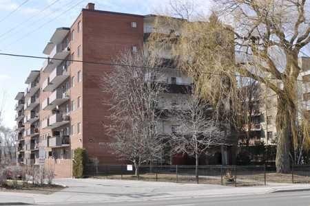 510 - 800 Kennedy Rd, Condo with 2 bedrooms, 1 bathrooms and 1 parking in Toronto ON | Image 1