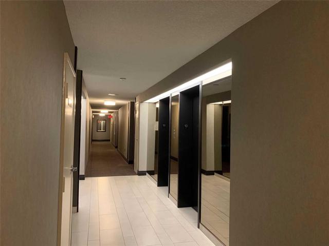 1004 - 3300 Don Mills Rd, Condo with 3 bedrooms, 2 bathrooms and 1 parking in Toronto ON | Image 4