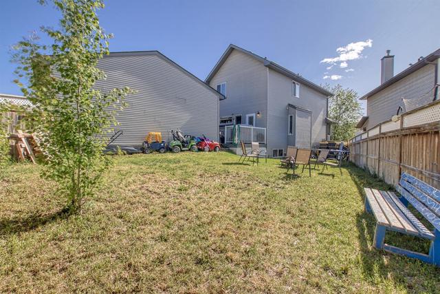 114 Cranberry Place Se, House detached with 4 bedrooms, 3 bathrooms and 3 parking in Calgary AB | Image 32