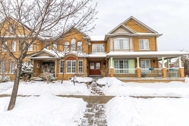 3227 Equestrian Cres, House attached with 3 bedrooms, 3 bathrooms and 2 parking in Mississauga ON | Image 1