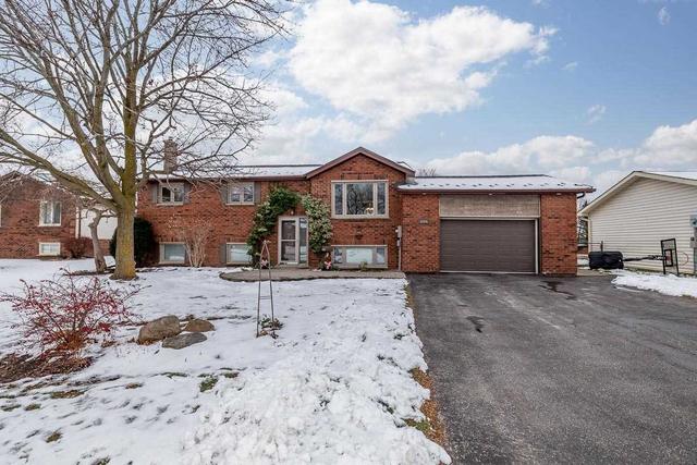 2064 Chantler St, House detached with 3 bedrooms, 3 bathrooms and 6 parking in Innisfil ON | Image 1