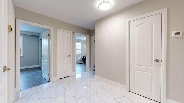 40 Bentworth Ave, House detached with 3 bedrooms, 1 bathrooms and 1 parking in Toronto ON | Image 14